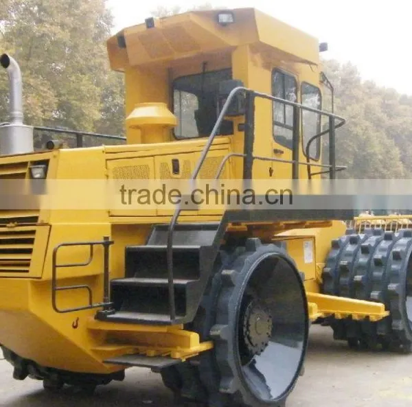 LLC220, China Refuse Compactors, Four Wheels Drive Landfill Compactors on Hot Sale Cheap and New! photo-3