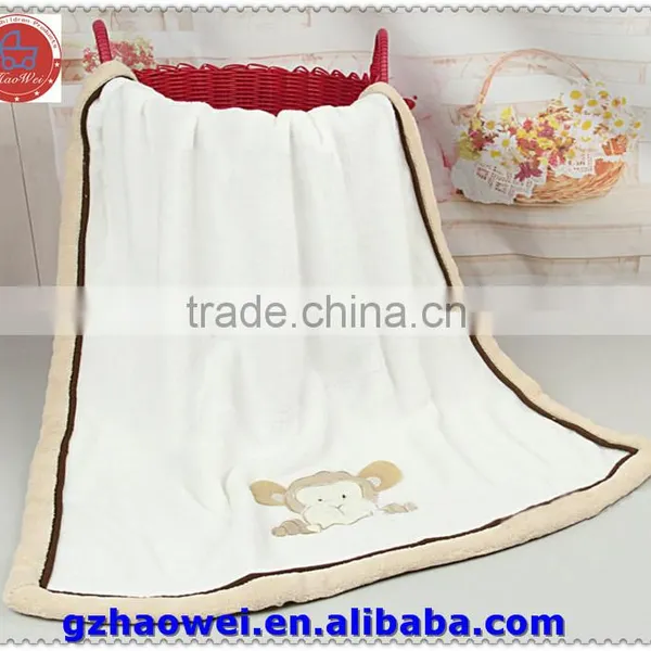 High Quality Overlocking Embroidered Baby Fleece Blanket photo-3