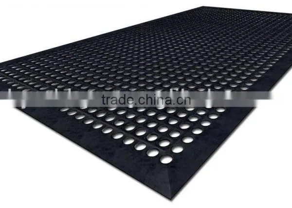 Anti Silp Rubber Mat Outdoor Playground Rubber Mat photo-2