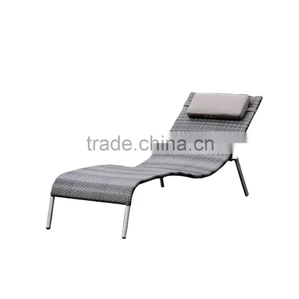 Upscale Casual Stainless Steel S Shaped Outdoor Classic Italian Chaise Lounge photo-3