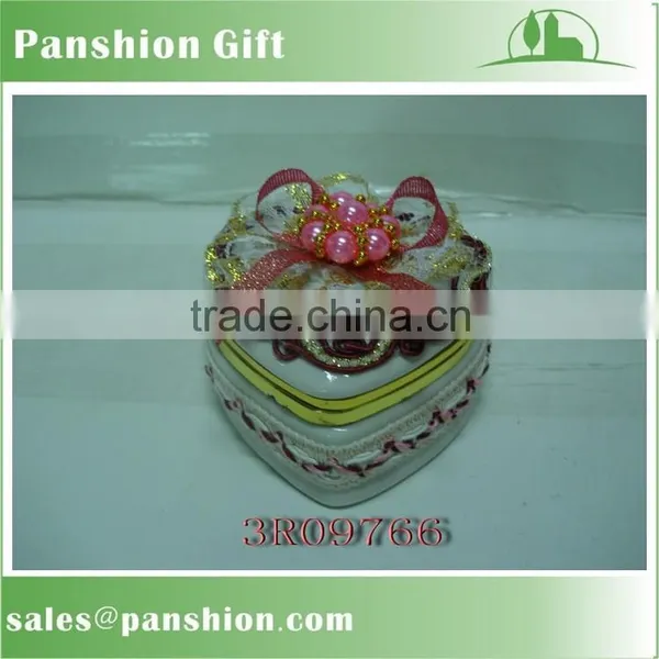 Beautiful Heart Shape Ceramic Jewelry Case photo-2