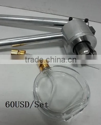 Manual/handle bottle crimper for perfume bottle