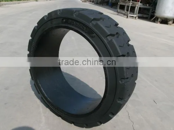 Electronics Factory Use 21X7X15 16X5X10-1/2 Solid Rubber Tyre for Toyota 30-7FBCU25 Forklift photo-2