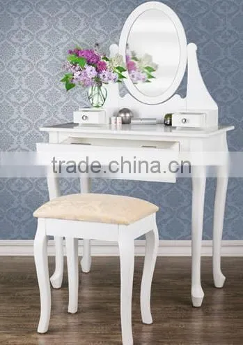 Knocked Down Dresser Table With Drawers