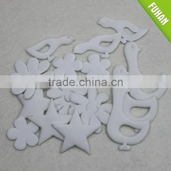 Custom Shape Ultrasonic Embossing Fabric Label for Children Clothes photo-2