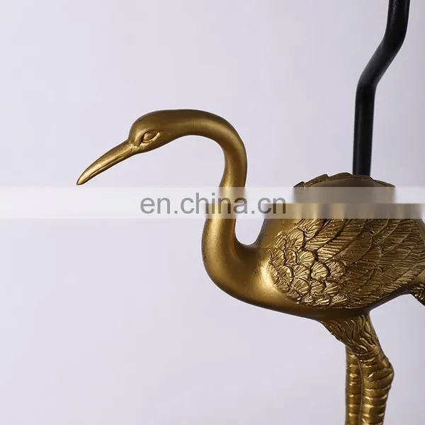 Hot Popular Animal Shape Design Modern Hotel Deck Light Luxury Saving Energy Resin Bedroom Bedside Home Decor Table Lamp photo-3