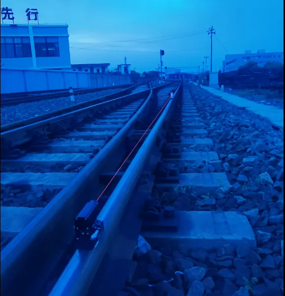 Portable Rail Laser Curve Alignment Liner Device photo-3
