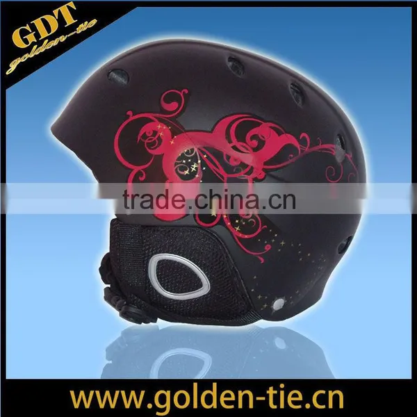 New Design Adults Ski Helmet in Dongguan
