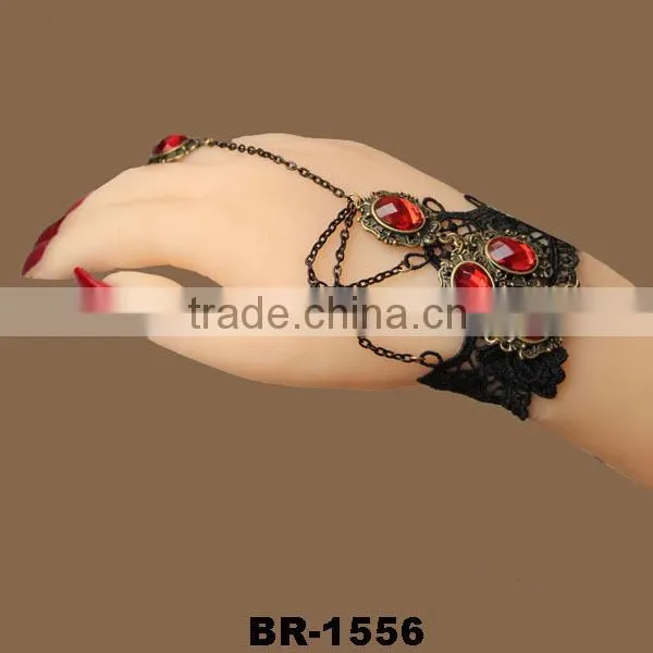 Fashion Vampire Red Diamond Decoration Black Lace Bracelet With Ring