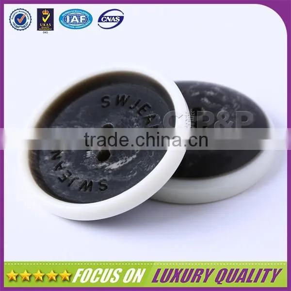 White Circle Decoration With Bufflo Horn Button for Coat photo-2