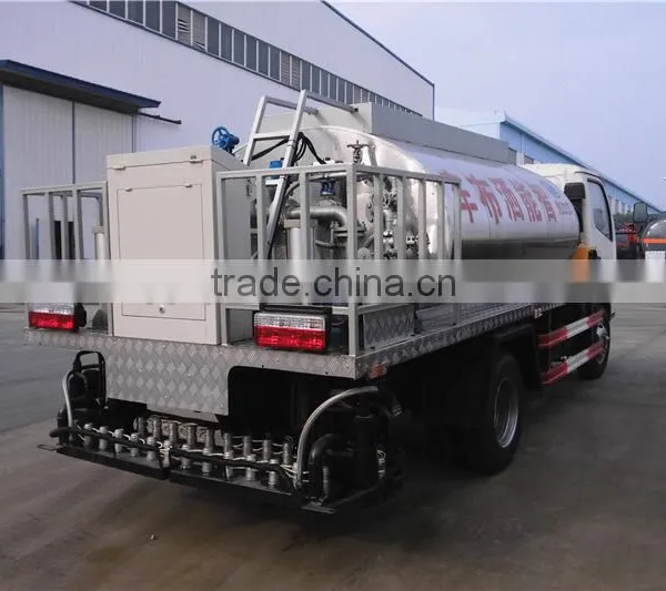 Dongfeng 4000L Bitumen Emulsion Sprayer photo-4