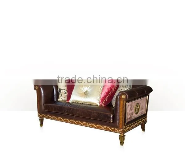 Vintage Royal Style Castle Sofa Luxury Button Tufted Leather Sofa Set Imperial Noble Wood Carved Living Room Sofa Set photo-3