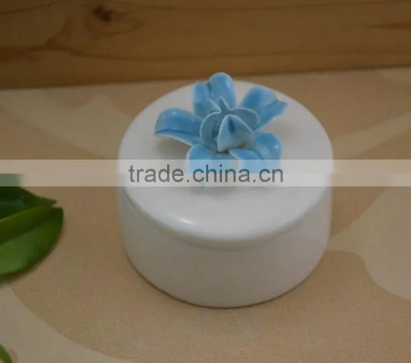 Wholesale Porcelain Jewel Box With Flower Shape Design photo-2