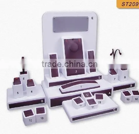 China Exhibitor Organizer for Shop Counter and Store Window Leather Jewelry Display Set photo-5