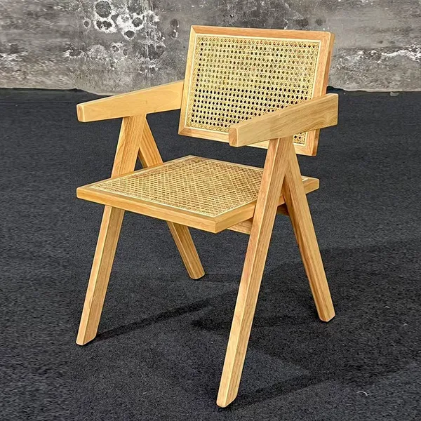 Free Sample Natural Luxurious Wooden Wholesale Dining Chairs Solid Wood Hotel Restaurant Dining Chairs photo-3