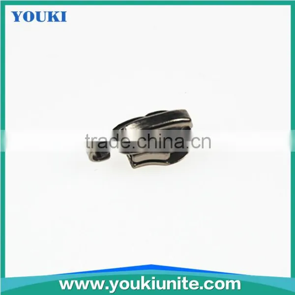 #4 Plastic Zipper Two-way Slider Zipper
