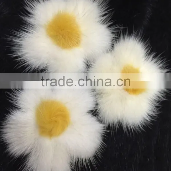 YR836 Women Fashion Fur Accessory Genuine Mink Fur Flower photo-3