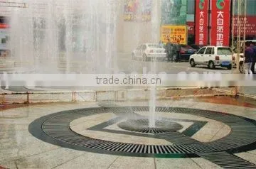 Fountain Built on Square / Square Fountain