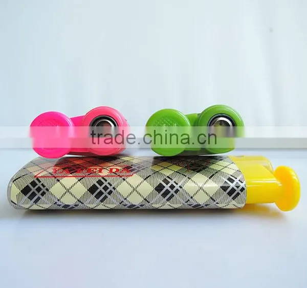 Fashion Model Cover Beautiful Picture Electric Style Windproof Flame Cigar Oil Lighter photo-2
