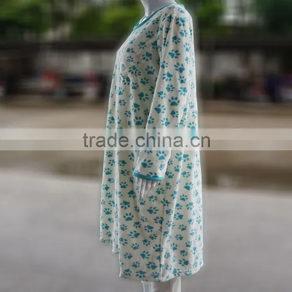 Cheap Round Neck Green Flower-decked Fancy Printed Flannel Fleece Bathrobe/ Sleepwear photo-3