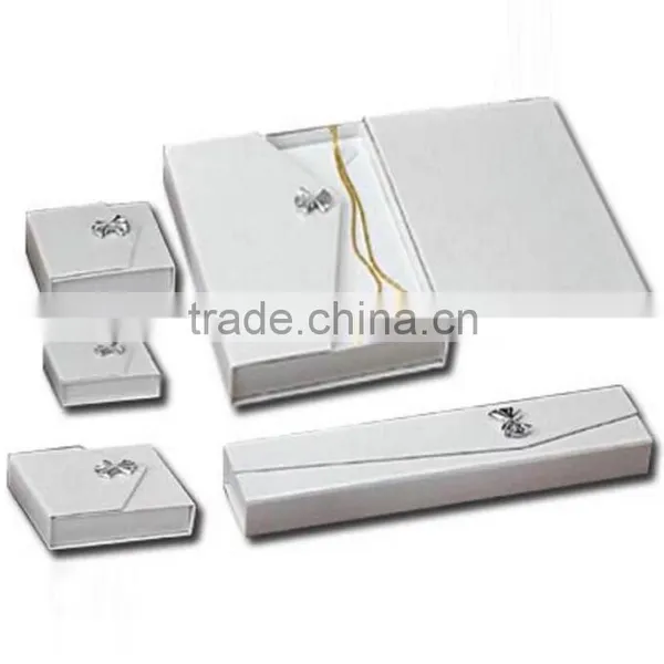 High End White Paper Gift Packaging Box for Jewels Set photo-2