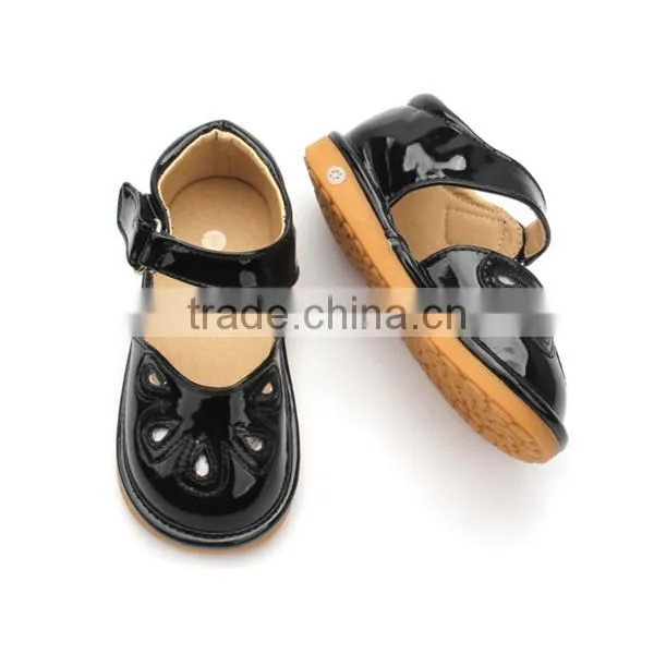 Wholesale Squeaky Shoes Happy Kids Shoes Soft Sole Baby Sandal photo-3