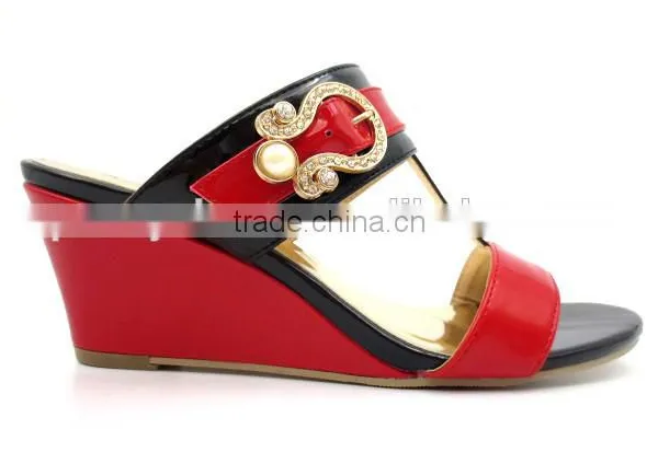 New Fashion Wedge Heel pu Slipper for Lady