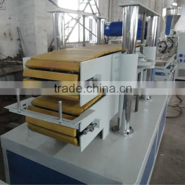 WPC PVC Window Extruder photo-4