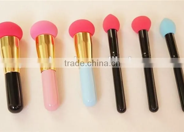 Beauty Cosmetics Round Blender Sponge Makeup Brush for Mineral Foundation photo-4