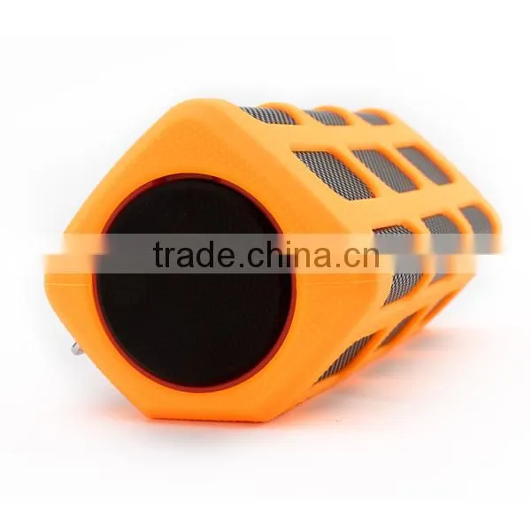 High-end 2*3W Waterproof Outdoor Power Bank Bluetooth Wireless Speakers With Deep Bass and NFC Function-RS7720 photo-6