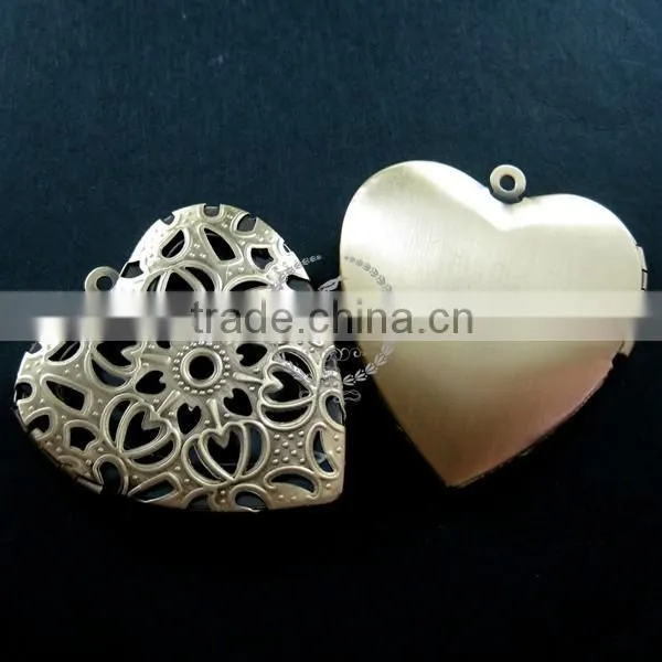39mm Big Filigree Heart Shape Vintage Style Antiqued Bronze Flower Photo Locket DIY Pendant Charm Jewelry Supplies 1131051 photo-2