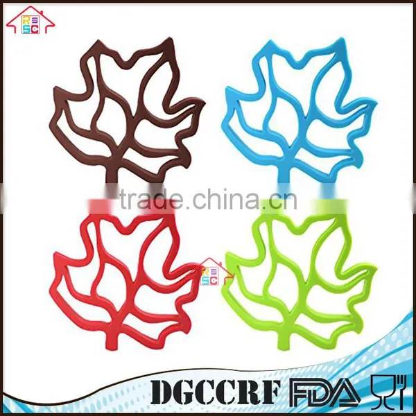 Promotional Free Gift Maple Leaf Design Silicone Placemat Pot Holder photo-2