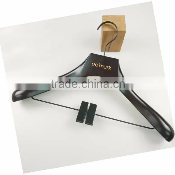 CY-651custom Garment Wooden Cloth Hanger Wooden Suit Hanger With Trousers Clips photo-2