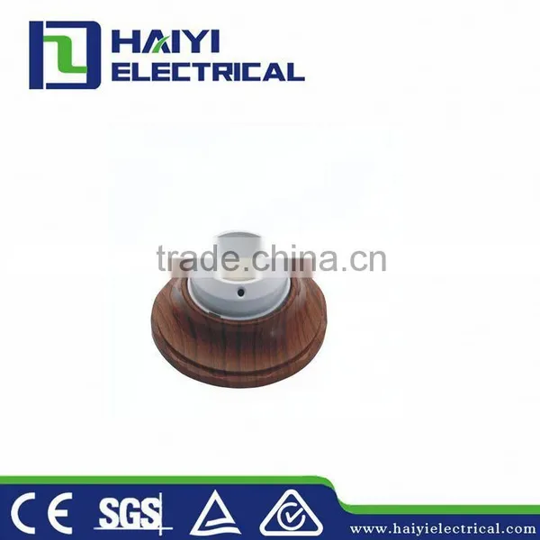 ISO9001 Ceramic E40 Lamp Holder