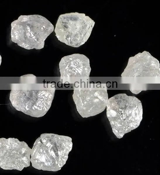 WHITE COLOUR DIAMOND ROUGH-0.20-0.50CTWSIZE-100CTWLOT