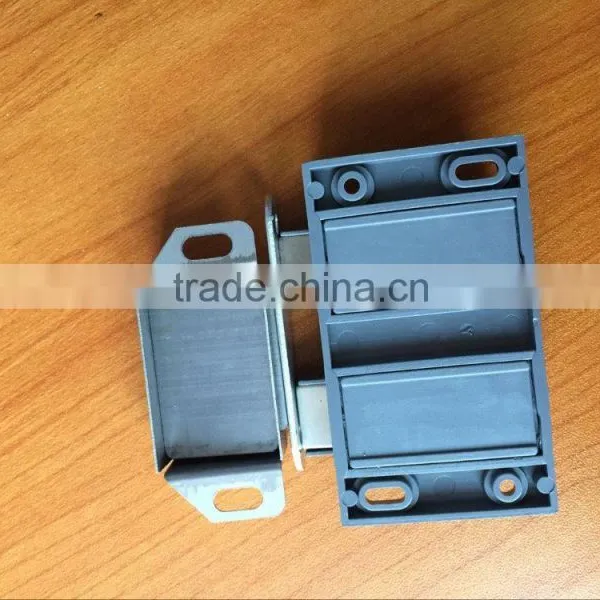 Good Quality Cabinet Magnetic Catch Cabinet Roller Catch photo-3