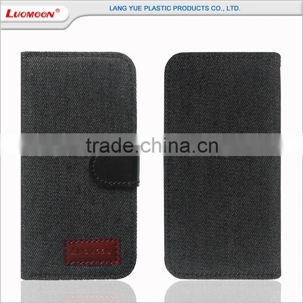 Denim Style With Skateboard 5 Inch Universal Mobile Phone Case photo-5