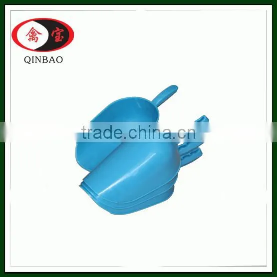 Wholesale New Type Animal Plastic Food Shovel for Pig photo-2