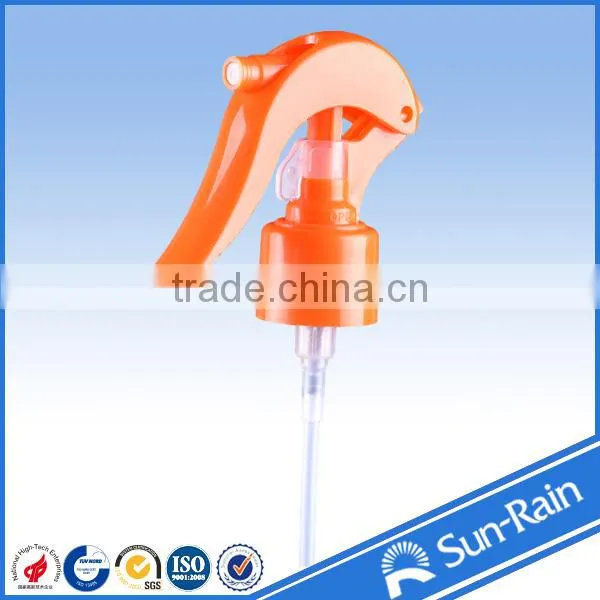 2016 Hot Sale Plastic Mini Trigger Sprayer for Home Garden photo-2