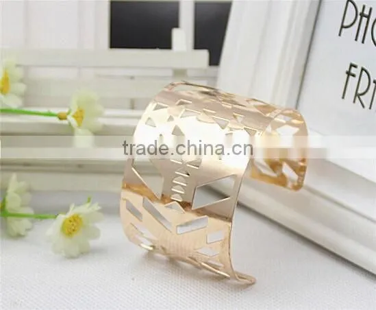 2015 Fashion Metal Gold Hollow Open Bangle Jewelry Adjustable photo-3