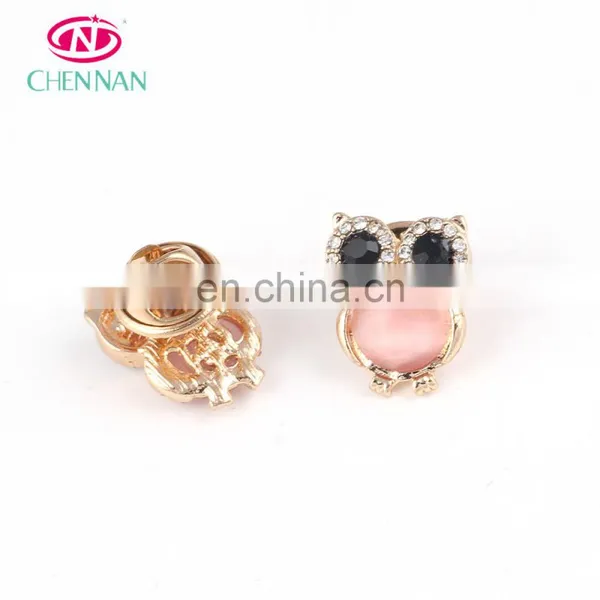Wholesale Free Sewing Buttons Shirts Metal Rhinestone Buttons Animal Shape Brooch photo-2