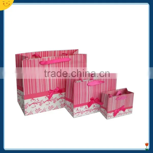 Red Luxurious Ivory Board Shopping Paper Bag photo-2