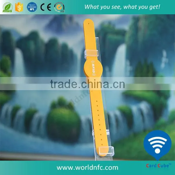 Anti-tamper NTAG213/NTAG216 Rfid PVC Wristband NFC Bracelet for VIP photo-3