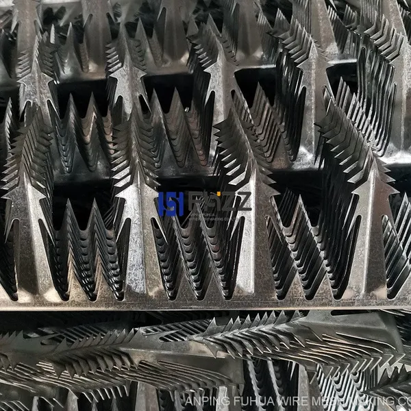 Perimeter Security Anti Climb Wall Spikes Made of Galvanized Steel Spear Type Spikes photo-4
