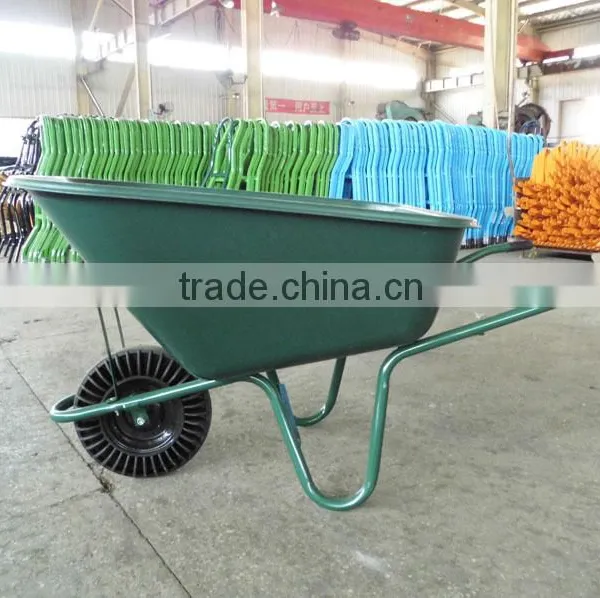 Wheelbarrow With Large Plastic Wheelbarrow Tray photo-4