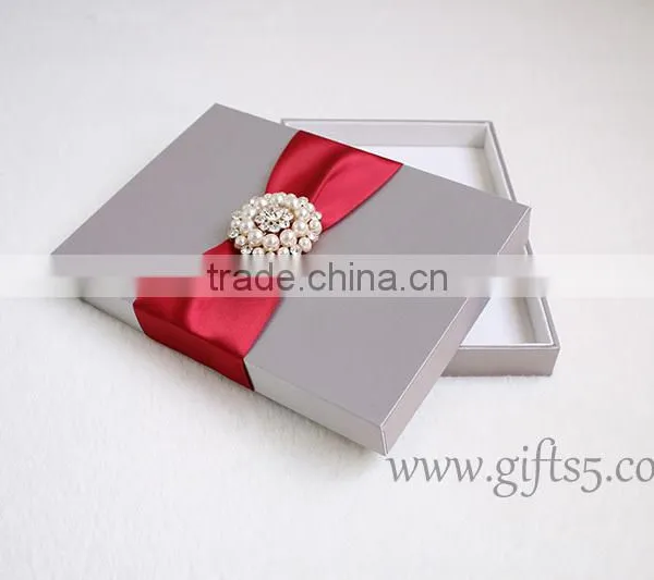 Elegant Grey Wedding Invitation Card Box With Brooch photo-2