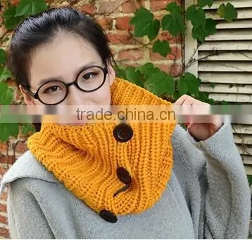 Wholesale Fashion Popular Button Lady Knitted Scarf photo-3