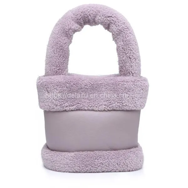 Autumn and Winter Plush Bucket Bag Cute Handbag for Girls photo-4