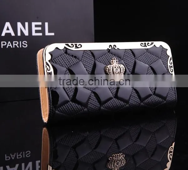 Europe Fashion Crown Emboss Women Patent Leather Wallet photo-4