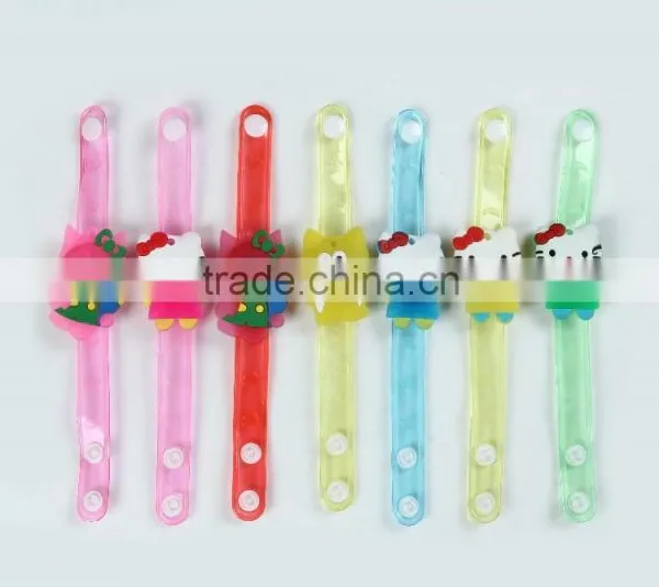 Hello Kitty Cat Cartoon Lovely Girl Customised Flashing Colorful Nights LED Necklace photo-2